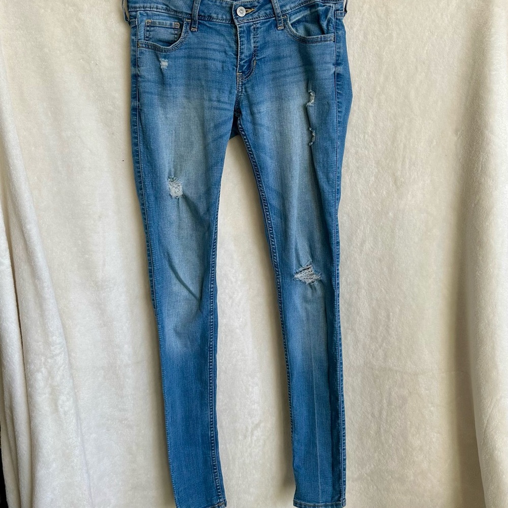 Hollister Juniors Tall Distressed Low Rise Skinny Jeans Size 3L